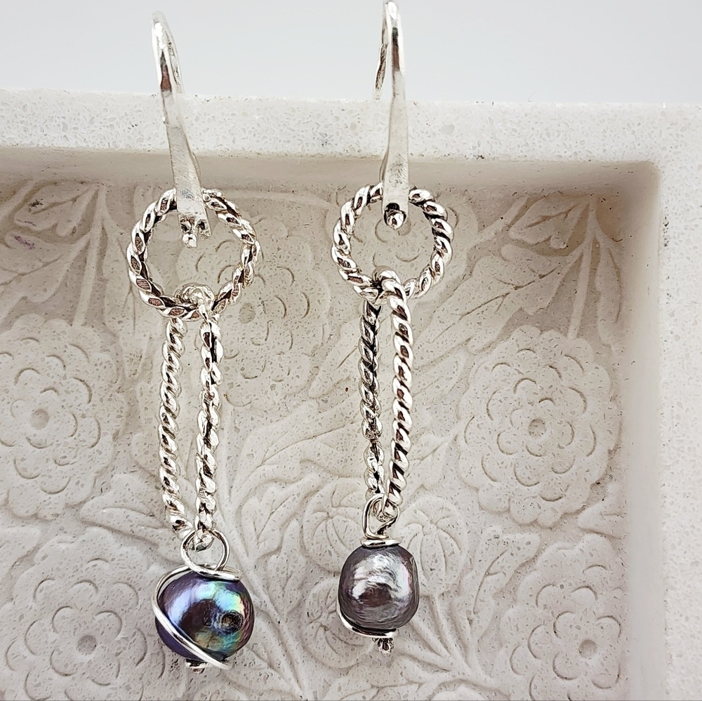SWEETWATER PEARL HANDMADE EARRINGS DANGLIN STYLE STERLING SILVER